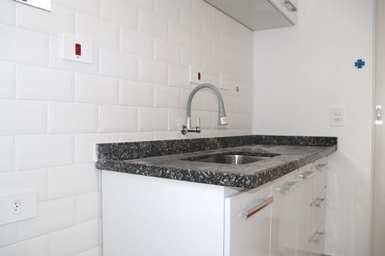Cozinha de apartamento para alugar com 2 quartos, 62m² em Bela Vista, São Paulo
