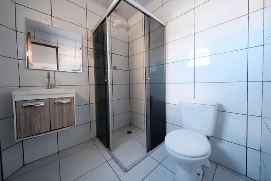 Banheiro social 2 de casa para alugar com 4 quartos, 230m² em Vila Nhocune, São Paulo