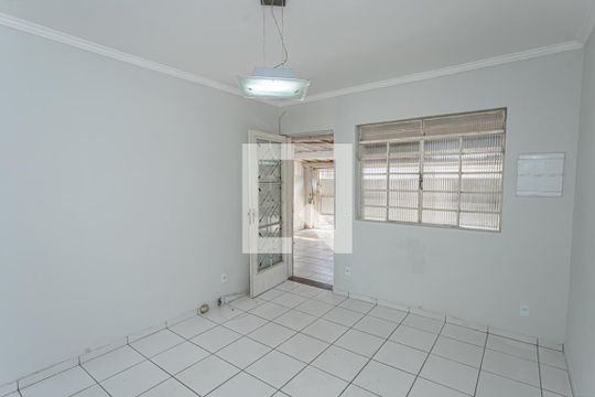Casa à venda com 3 quartos, 100m² em Jardim Peri, São Paulo