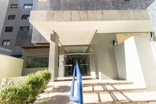 Fachada de apartamento à venda com 3 quartos, 93m² em Água Verde, Curitiba