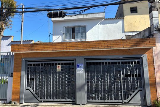 Fachada de casa à venda com 3 quartos, 179m² em Paulicéia, São Bernardo do Campo