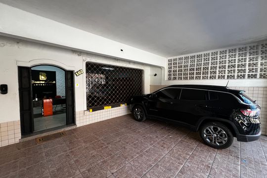 Garagem de casa para alugar com 4 quartos, 216m² em Santana, São Paulo