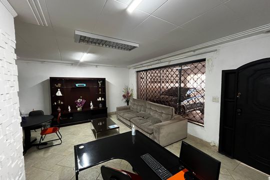 Casa para alugar com 4 quartos, 216m² em Santana, São Paulo