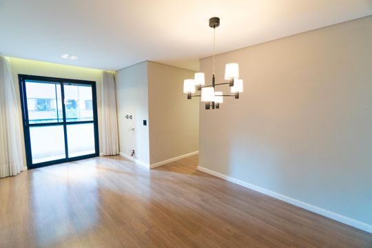 Apartamento à venda com 2 quartos, 55m² em Vila Fachini, São Paulo