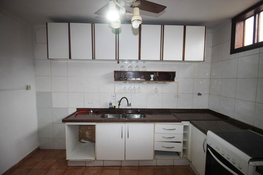 Cozinha de casa para alugar com 3 quartos, 360m² em Jardim Santa Rosália, Sorocaba