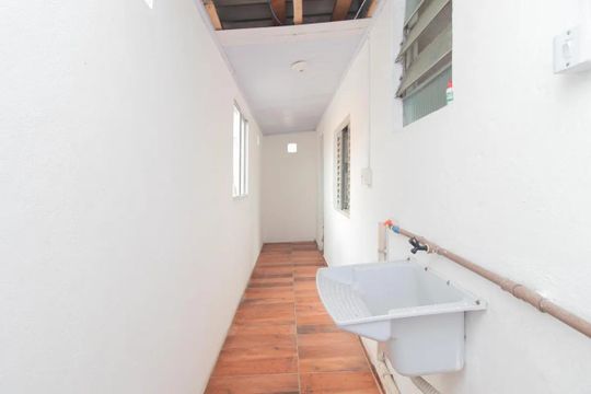Área de serviço de casa para alugar com 2 quartos, 90m² em Condomínio Maracanã, Santo André