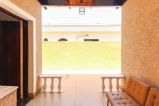 Área comum de casa à venda com 3 quartos, 200m² em Jardim Avelino, São Paulo