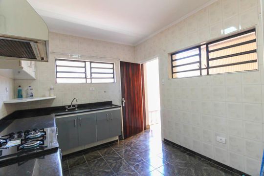 Cozinha de casa à venda com 3 quartos, 200m² em Jardim Avelino, São Paulo