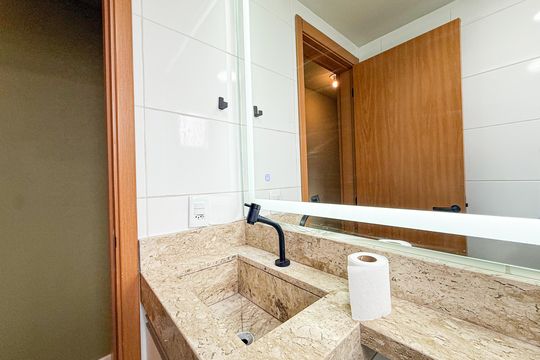 Banheiro de apartamento à venda com 2 quartos, 43m² em Jardim Iris, São Paulo