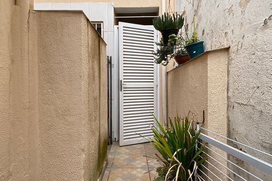 Área externa de casa à venda com 4 quartos, 125m² em Km 18, Osasco