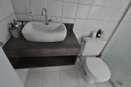 Banheiro de apartamento à venda com 2 quartos, 58m² em Jardim Andaraí, São Paulo
