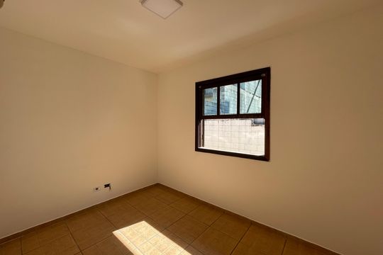 Quarto 1 de casa de condomínio para alugar com 2 quartos, 85m² em Chácara Pavoeiro, Cotia