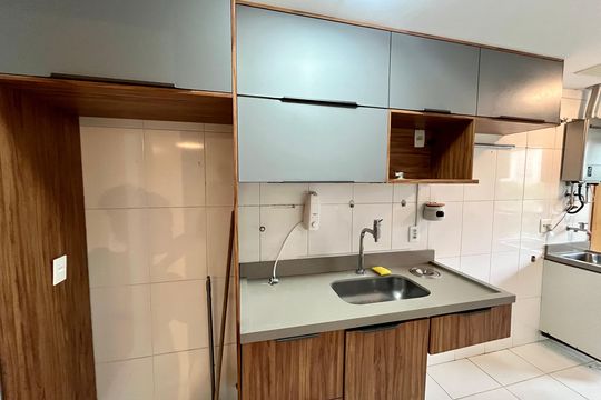 Cozinha de apartamento para alugar com 3 quartos, 90m² em Jacarepaguá, Rio de Janeiro