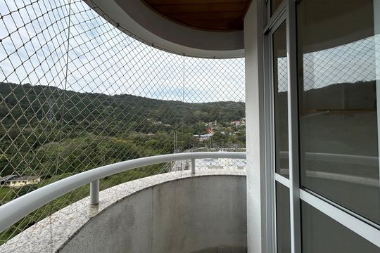 Varanda suíte  de apartamento para alugar com 3 quartos, 119m² em Córrego Grande, Florianópolis
