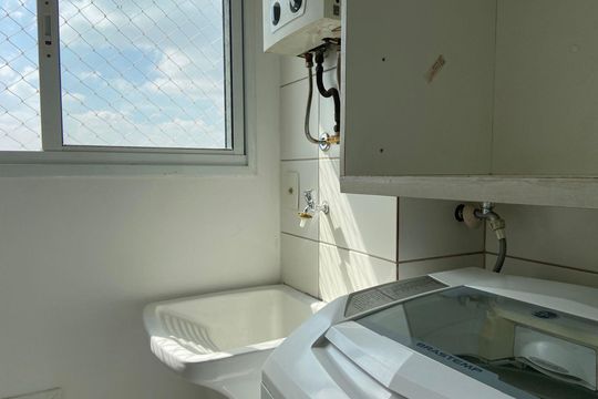 Área de Serviço de apartamento para alugar com 2 quartos, 51m² em Umuarama, Osasco