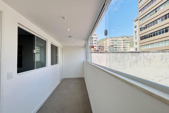 Varanda de apartamento para alugar com 1 quarto, 45m² em Botafogo, Rio de Janeiro
