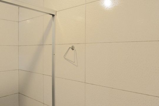 Banheiro de casa para alugar com 1 quarto, 40m² em Pestana, Osasco