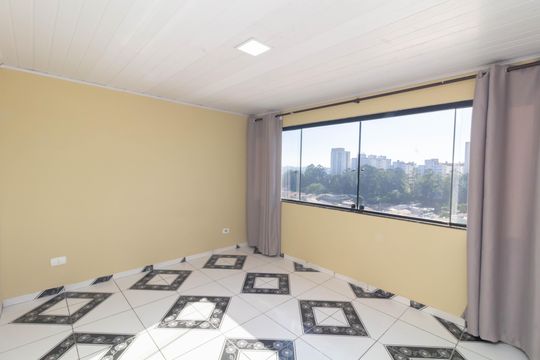 Quarto 1 de casa para alugar com 2 quartos, 130m² em Vila Regina ( Zona Leste), São Paulo