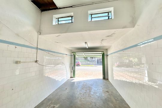 Garagem de casa à venda com 2 quartos, 130m² em Fião, São Leopoldo