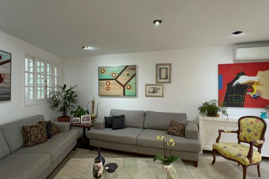Sala 2 de casa à venda com 4 quartos, 300m² em Vila Madalena, São Paulo