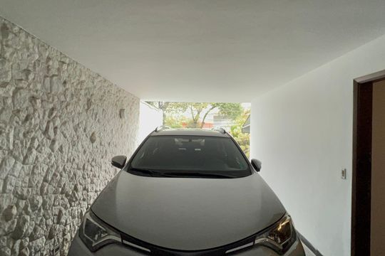 Garagem de casa à venda com 4 quartos, 300m² em Vila Madalena, São Paulo