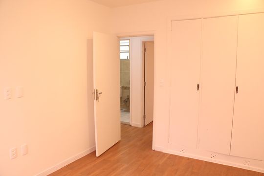 quarto de apartamento para alugar com 3 quartos, 105m² em Jardim São João, Nova Iguaçu
