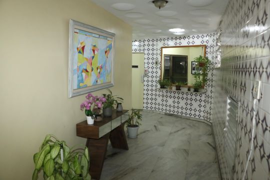 Hall de entrada de apartamento para alugar com 3 quartos, 105m² em Jardim São João, Nova Iguaçu