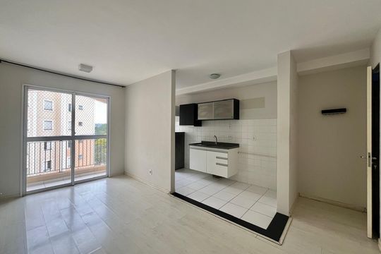 Apartamento para alugar com 2 quartos, 55m² em Vila Satúrnia, Campinas