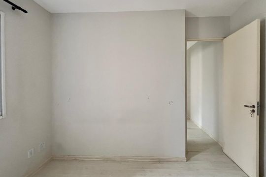 Quarto 2 de apartamento para alugar com 2 quartos, 55m² em Vila Satúrnia, Campinas
