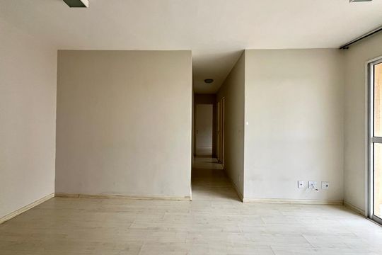 Sala de apartamento para alugar com 2 quartos, 55m² em Vila Satúrnia, Campinas