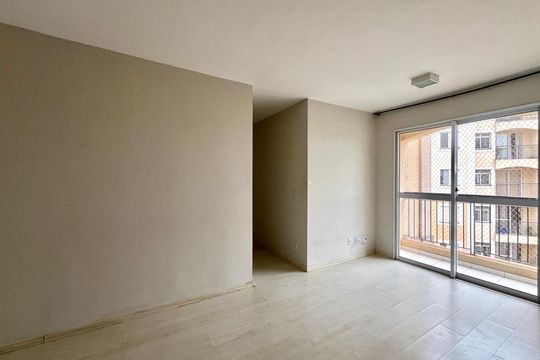 Sala de apartamento para alugar com 2 quartos, 55m² em Vila Satúrnia, Campinas