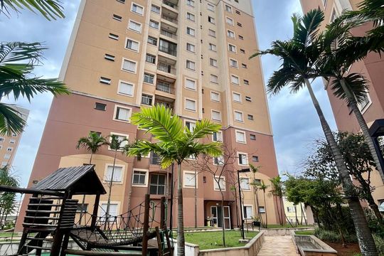 Fachada do bloco de apartamento para alugar com 2 quartos, 55m² em Vila Satúrnia, Campinas