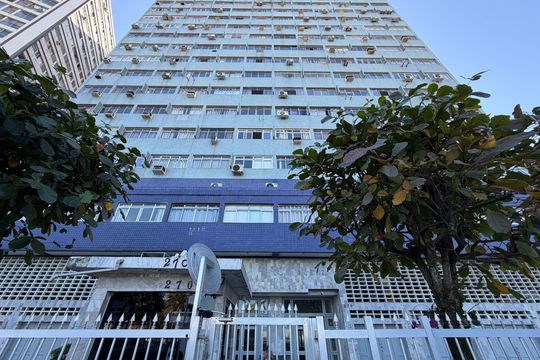 Fachada de apartamento para alugar com 1 quarto, 52m² em José Menino, Santos