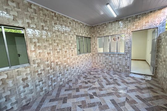 Garagem de casa para alugar com 2 quartos, 77m² em Marechal Hermes, Rio de Janeiro