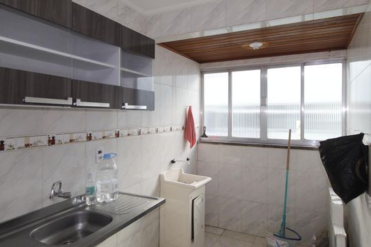 Cozinha de apartamento à venda com 2 quartos, 77m² em Jardim Leopoldina, Porto Alegre
