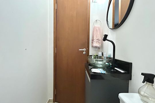 Lavabo de casa de condomínio para alugar com 2 quartos, 68m² em Rio Tavares, Florianópolis