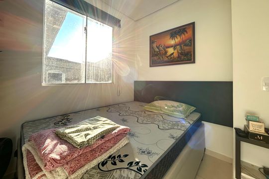 Quarto 2 de casa de condomínio para alugar com 2 quartos, 68m² em Rio Tavares, Florianópolis