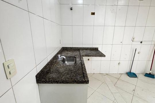 Cozinha  de apartamento para alugar com 2 quartos, 48m² em Vila Guiomar, Santo André