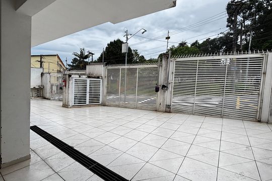 Garagem de apartamento para alugar com 2 quartos, 48m² em Vila Guiomar, Santo André
