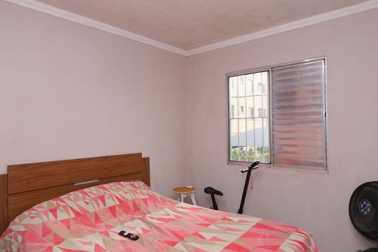 Apartamento à venda com 2 quartos, 65m² em Jardim Lucinda, São Paulo