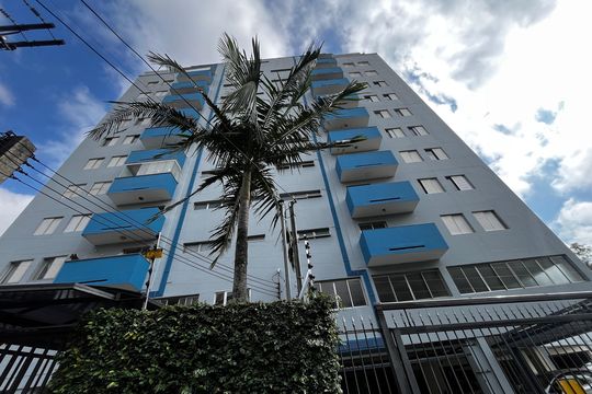 Fachada de apartamento para alugar com 2 quartos, 60m² em Jardim São Paulo, São Paulo
