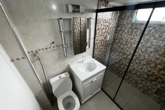 Banheiro de apartamento para alugar com 2 quartos, 60m² em Jardim São Paulo, São Paulo