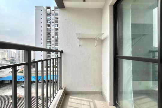 Varanda de kitnet/studio para alugar com 1 quarto, 28m² em Mirandópolis, São Paulo