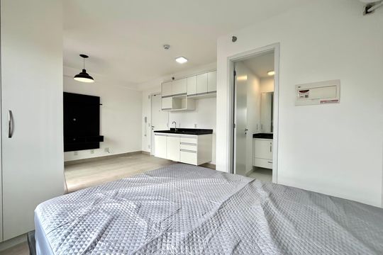Quarto de kitnet/studio para alugar com 1 quarto, 28m² em Mirandópolis, São Paulo