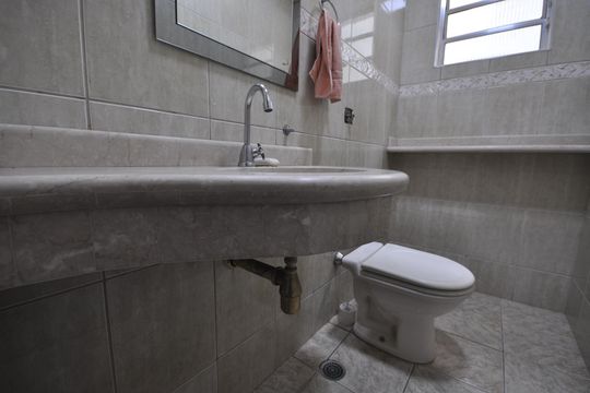 Lavabo de casa à venda com 3 quartos, 217m² em Vila Nova Mazzei, São Paulo