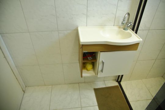 Banheiro de apartamento à venda com 1 quarto, 47m² em Taboão, São Bernardo do Campo