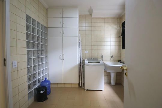 Área de Serviço de apartamento para alugar com 4 quartos, 220m² em Barra Funda, Guarujá