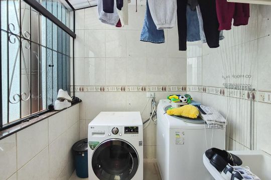 Área de Serviço de casa à venda com 3 quartos, 250m² em Taboão, São Bernardo do Campo