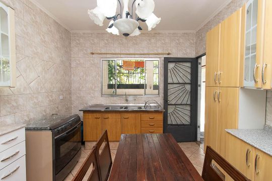 Cozinha de casa para alugar com 3 quartos, 210m² em Vila Mazzei, São Paulo