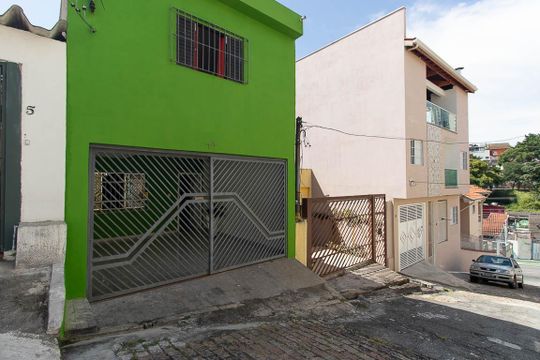 Fachada de casa para alugar com 3 quartos, 210m² em Vila Mazzei, São Paulo